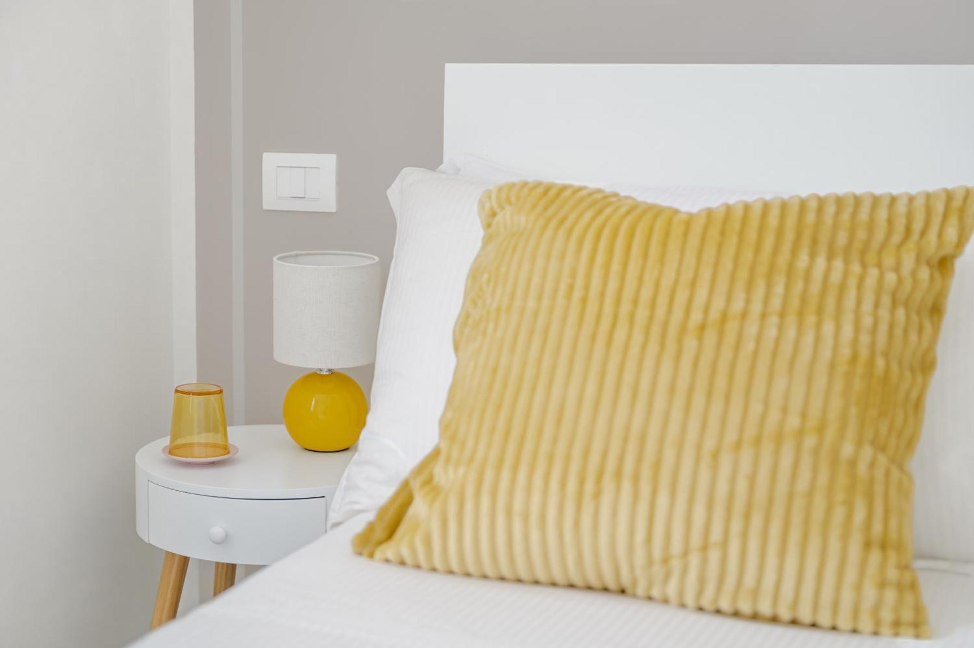 Via Ponte Alle Mosse, 19 - Florence Charming Apartments - A Chic, Newly Renovated Apartment Near Tram Leopolda, A Few Min From Downtown المظهر الخارجي الصورة