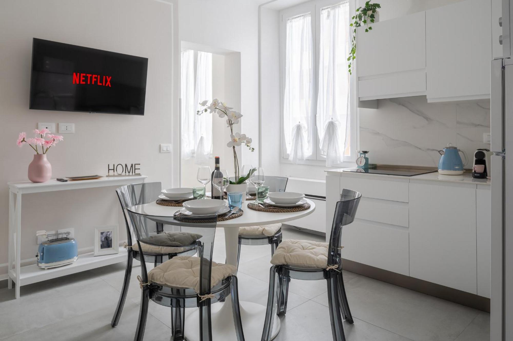 Via Ponte Alle Mosse, 19 - Florence Charming Apartments - A Chic, Newly Renovated Apartment Near Tram Leopolda, A Few Min From Downtown المظهر الخارجي الصورة