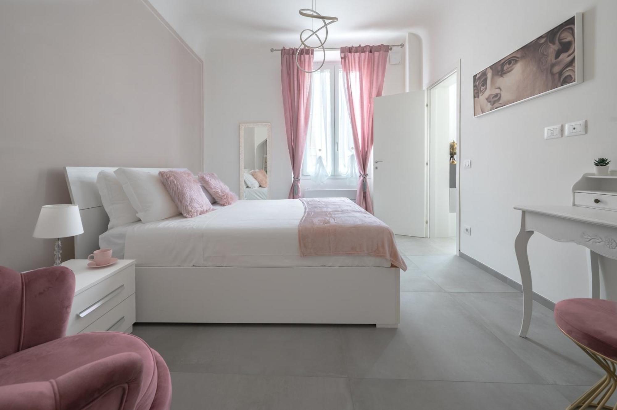 Via Ponte Alle Mosse, 19 - Florence Charming Apartments - A Chic, Newly Renovated Apartment Near Tram Leopolda, A Few Min From Downtown المظهر الخارجي الصورة